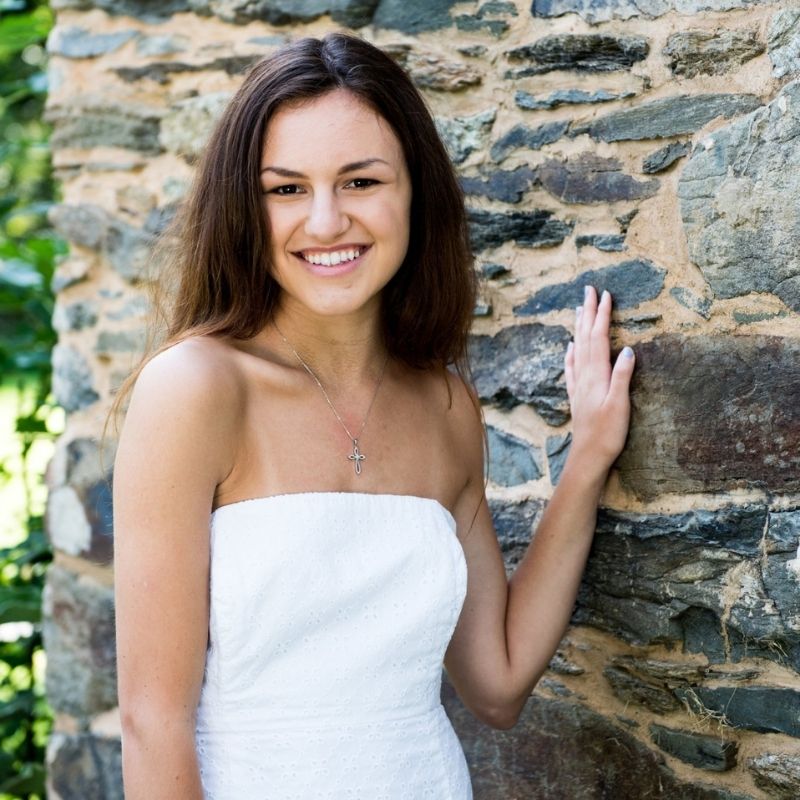 Headshot of Cecilia Remy.